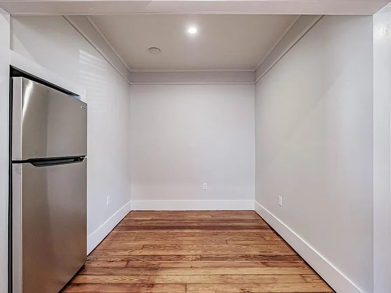 4 Seavey St #3 — Photo 14
