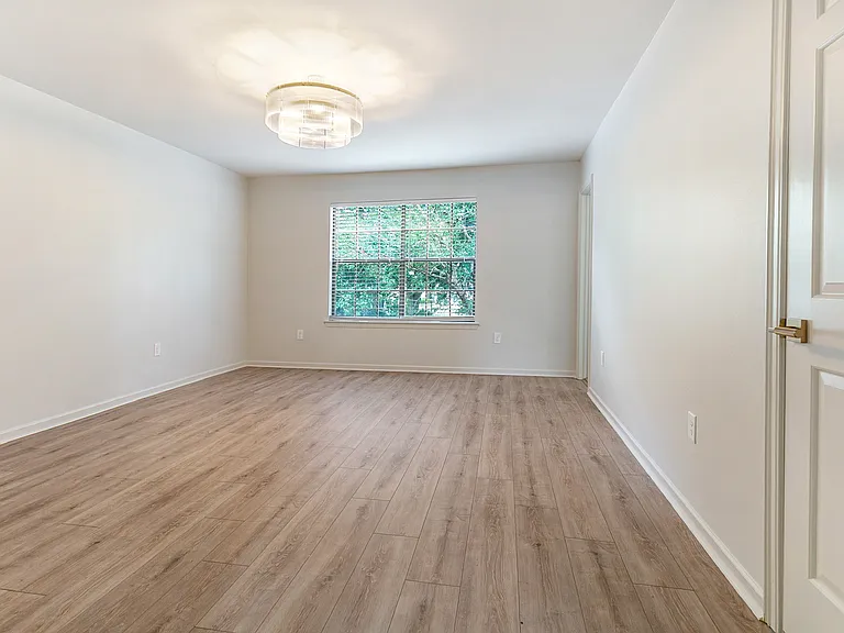10111 Jefferson Hwy — Photo 10