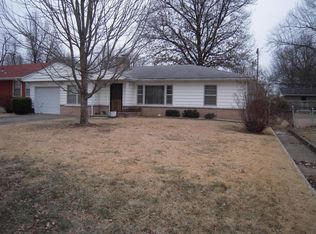 1926 S Weller Ave, Springfield, MO 65804