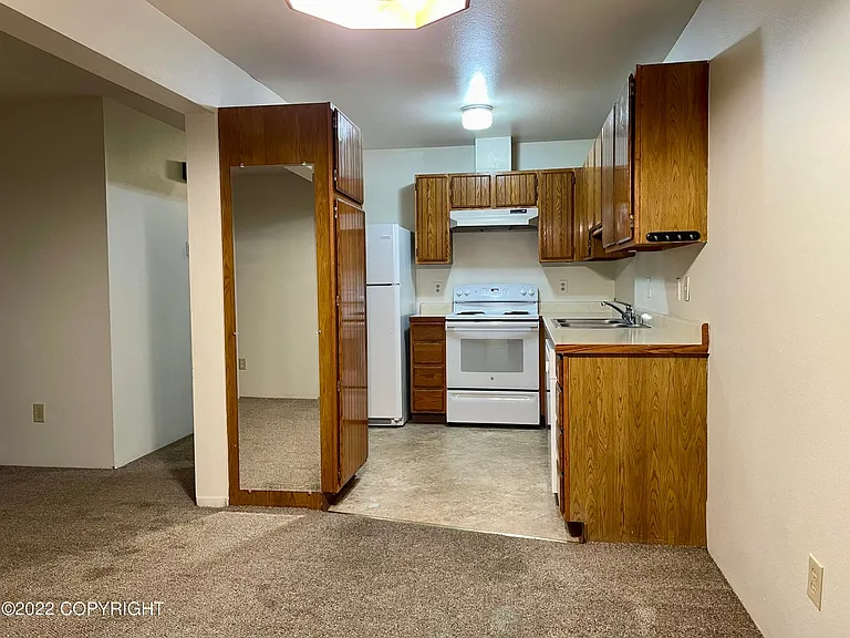 22647 Sherman St — Photo 1