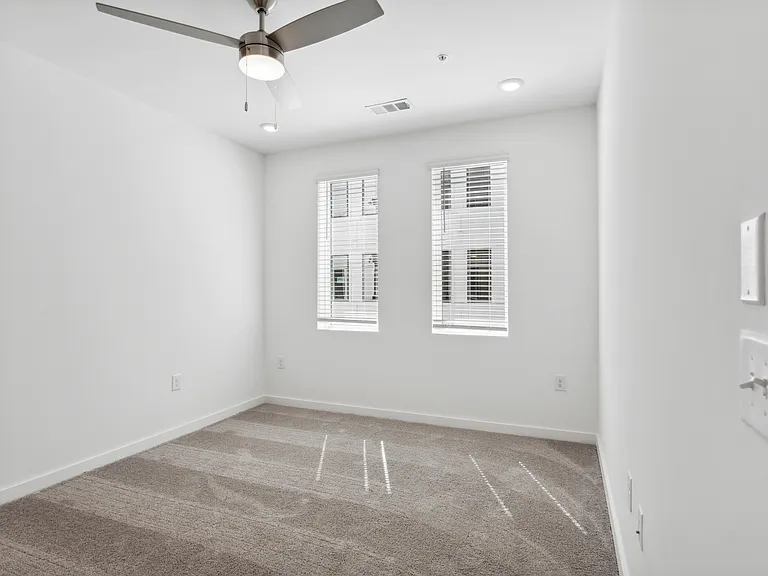 383 Grant Cir SE — Photo 15
