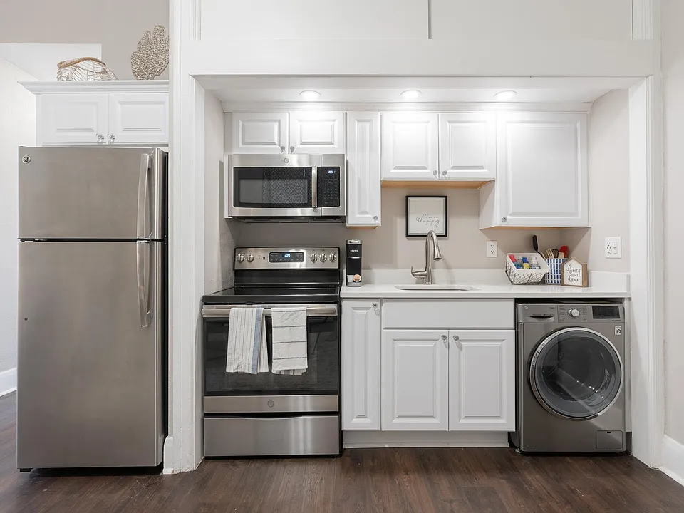 The Mirasol Apartments