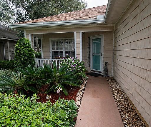 4th image of 2855 Merrill Blvd