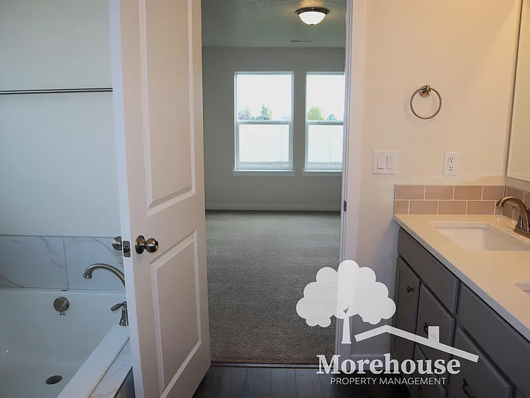 12423 Smugglers Basin St — Photo 19