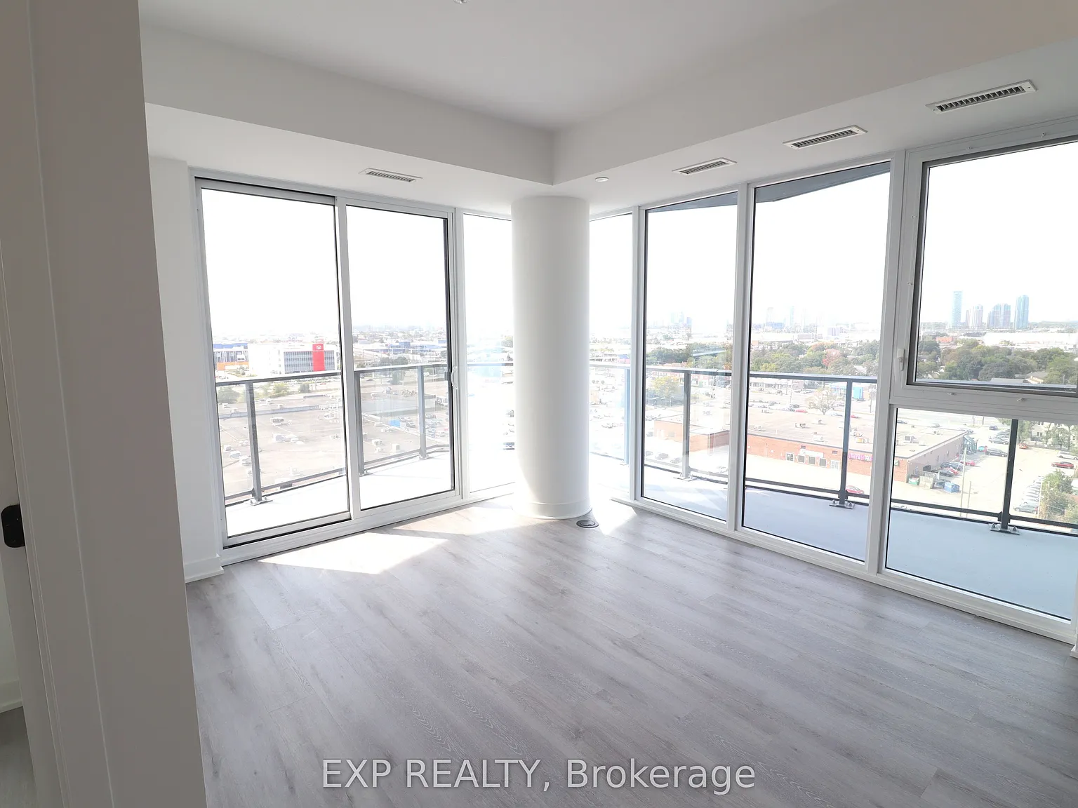 36 Zorra St — Photo 2
