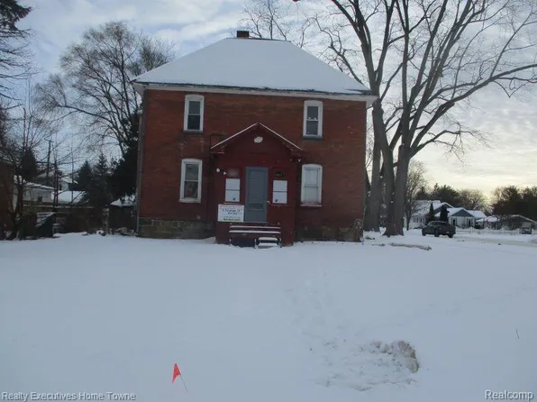 9 Truman St, Sandusky, MI 48471