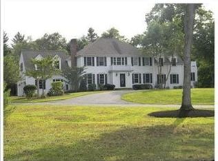 161 Center St, Plympton, MA 02367