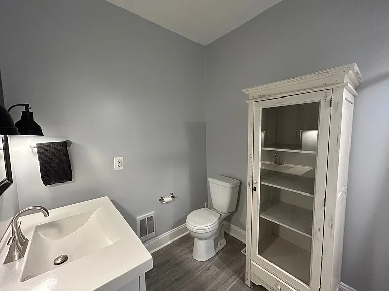 148 Post Rd — Photo 14