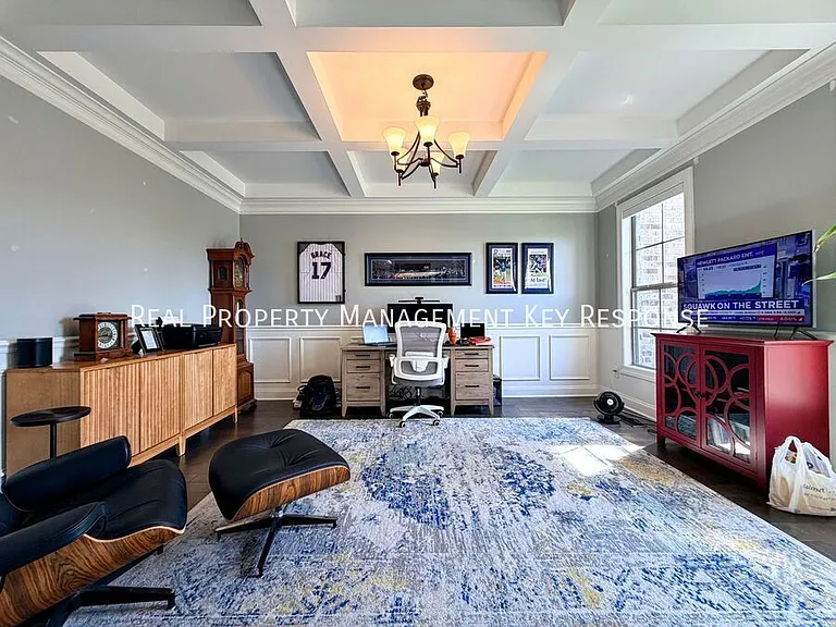 140 Houghland St — Photo 5