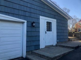 (Undisclosed Address), Huntington, NY 11743