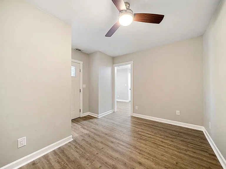 600 Frasier St SE — Photo 4