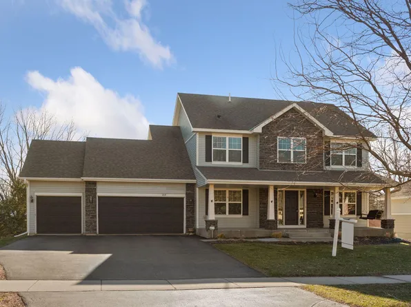 260 Liberty Heights Dr, Chaska, MN 55318