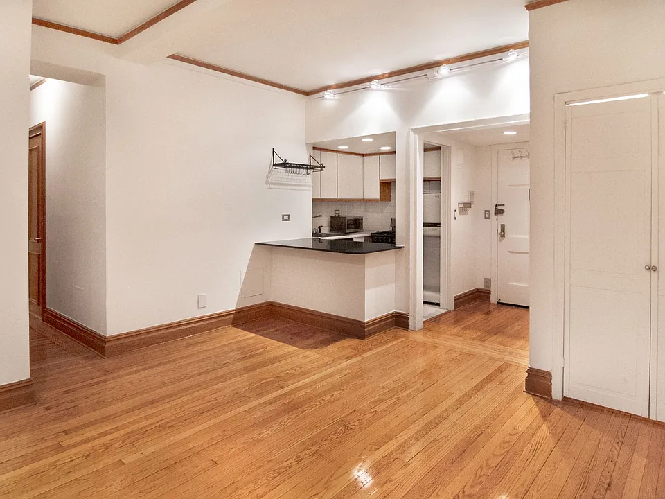 145 W 58th St #5M
