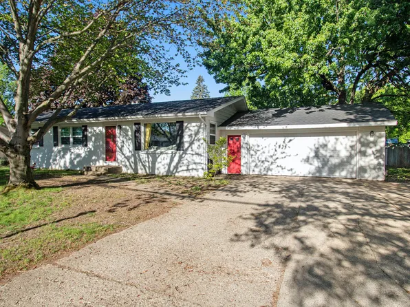 7359 Eastlane Ave, Jenison, MI 49428