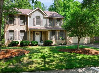 4804 Pinewood Dr, Midland, MI 48640