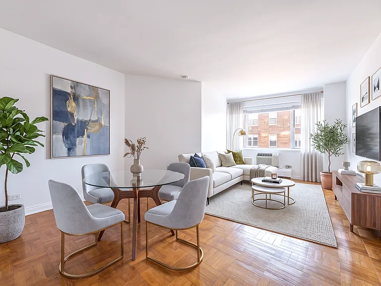 79 W 12th St #5C — Photo 1