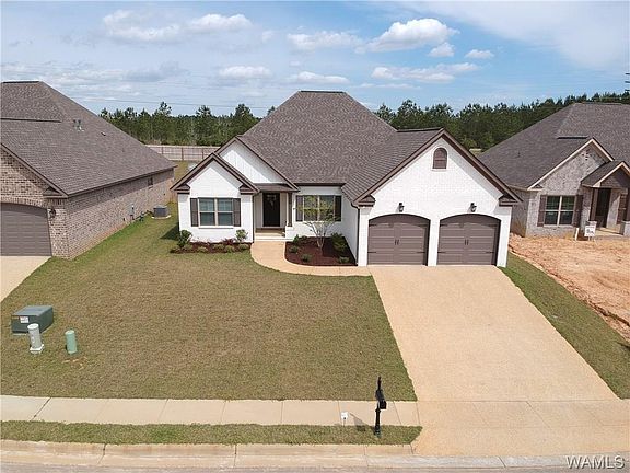 2nd image of 13845 Hemlock Dr