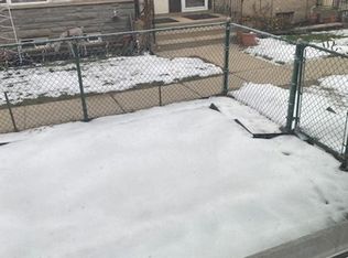 10033 Frontage Rd, Skokie, IL 60077