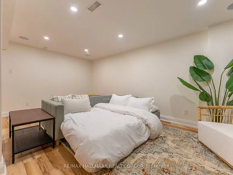820 Grenon Ave — Photo 33
