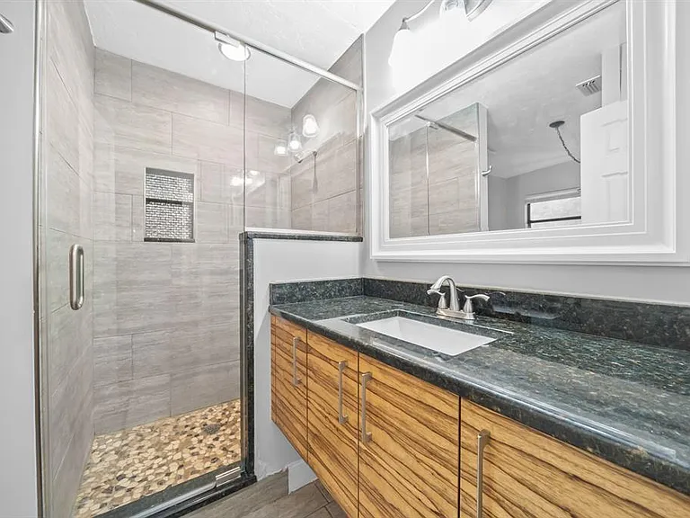 8025 SW 47th Ct — Photo 19