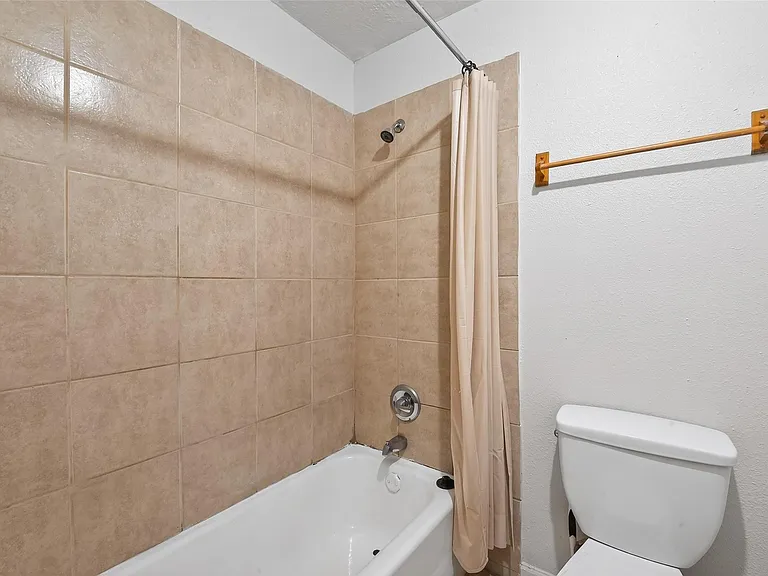 7742 Park Place Blvd #4 — Photo 12