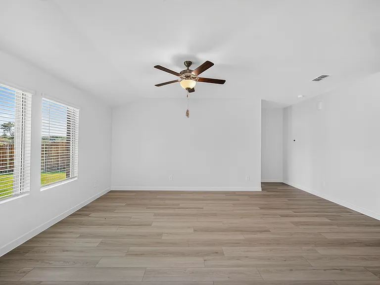 1934 Furlong Dr — Photo 11