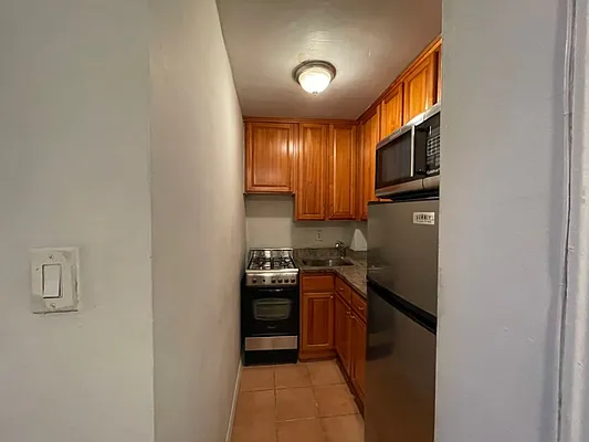 Rented by Cohen Smith Chang LLC | media 11