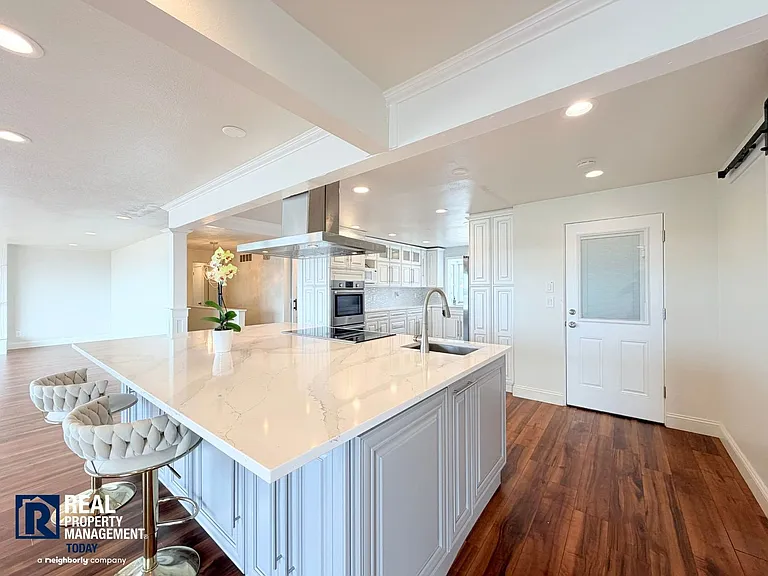 1726 N Jackson Ave — Photo 10