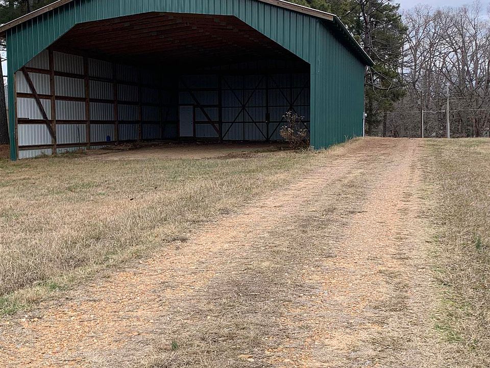2nd image of 2210 Campbell Dr