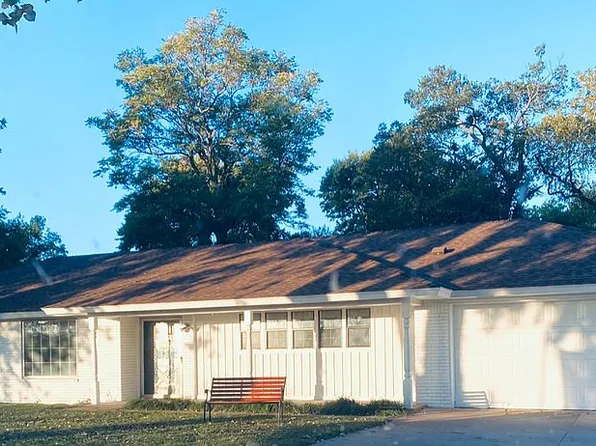 21 S Richland Rd, Tuttle, OK 73089