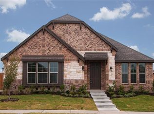106 Sweetleaf Dr, Red Oak, TX 75154