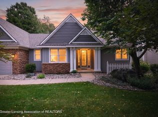 13201 Watercrest Dr, Dewitt, MI 48820