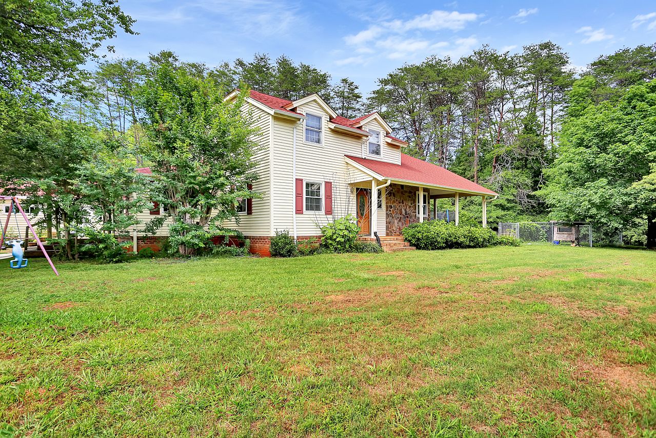 418 Dacusville Rd, Marietta, SC 29661 Zillow