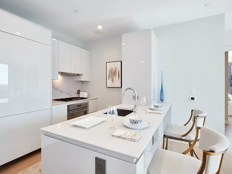 133 Seaport Blvd #1109 — Photo 2