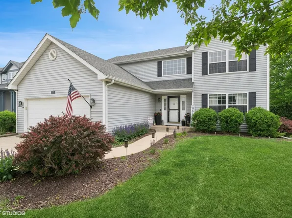 3175 N Magnolia Ln, Wadsworth, IL 60083