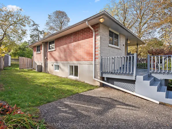 110 Cumberland St, Barrie, ON L4N 2P7