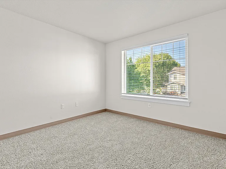 Chinook Way Apartments — Photo 48