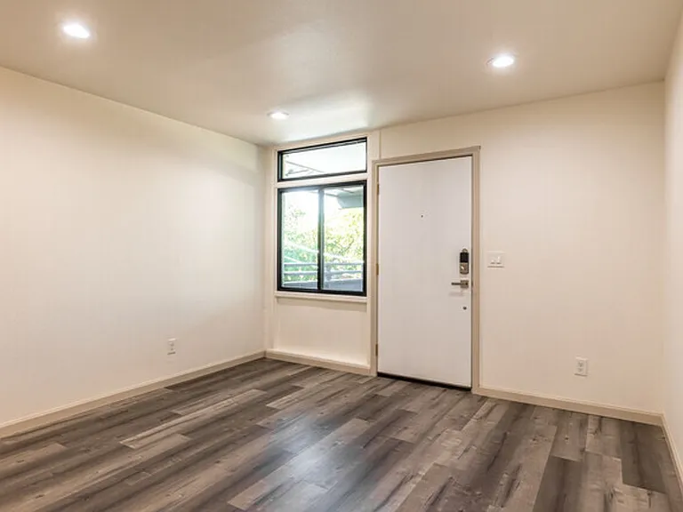 May Move-In Feature: Nuvo Newport Effortless Living in Dallas, TX — Photo 6