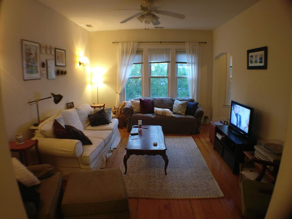 1st image of 1248 W Diversey Pkwy #3