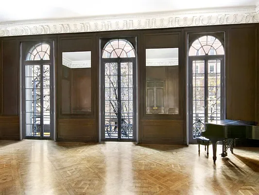 Sold by Sotheby's International Realty | media 7