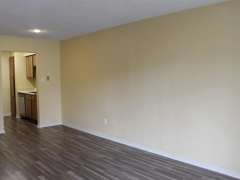 3919 Fairmont Pkwy #200 — Photo 6
