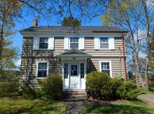 58 Highland Ave, Wolfville, NS B4P1Y7