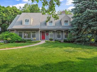 109 Horseshoe Bnd, Madison, WI 53705
