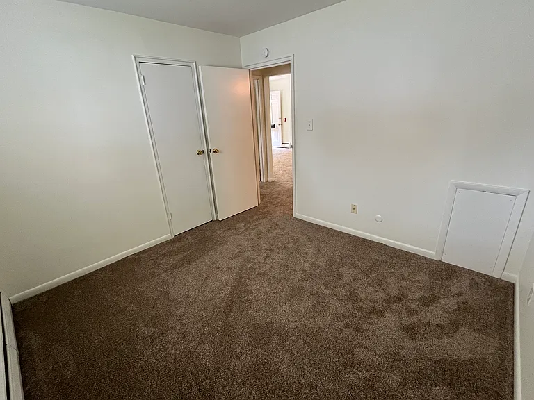 330 William St #B — Photo 19