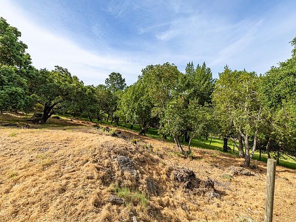 2nd image of 0 Rim Rock Way