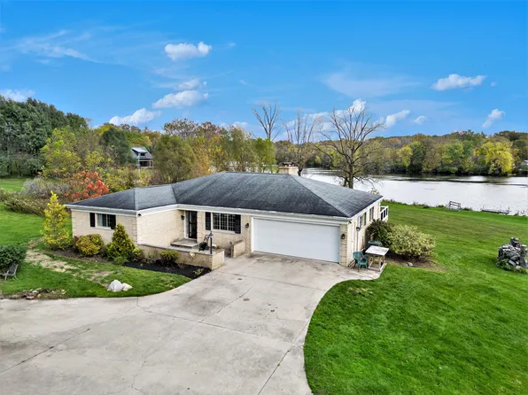 14425 N Red Bud Trl, Buchanan, MI 49107