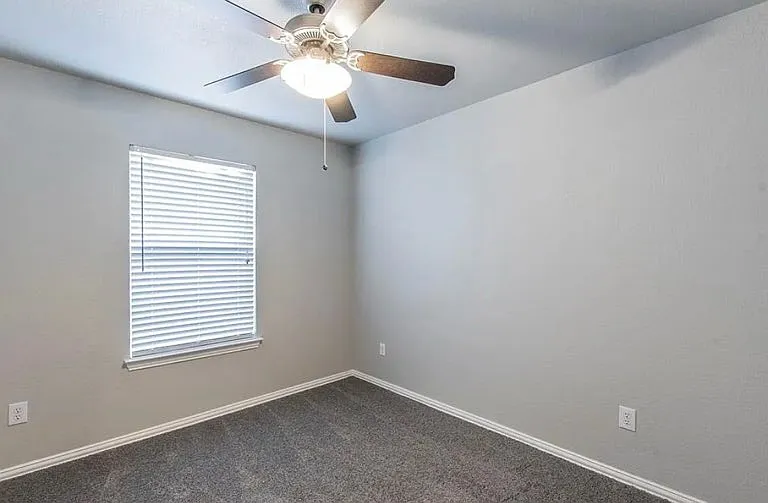531 Hidden Oak Ln — Photo 4