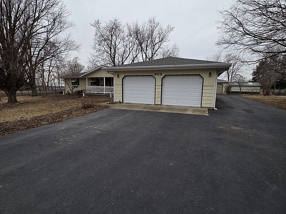 2nd image of 503 S Walnut St