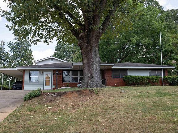 4th image of 3833 Marquette Dr