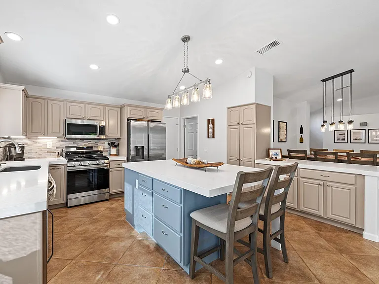 81107 Portola Cir — Photo 10